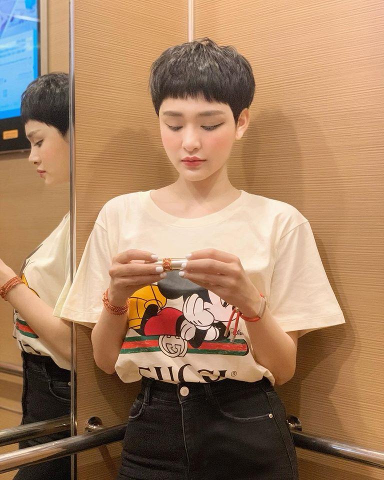 Trúc Nhân tức anh ách khi cùng một kiểu tóc mà Hiền Hồ lại cute hết phần thiên hạ-6