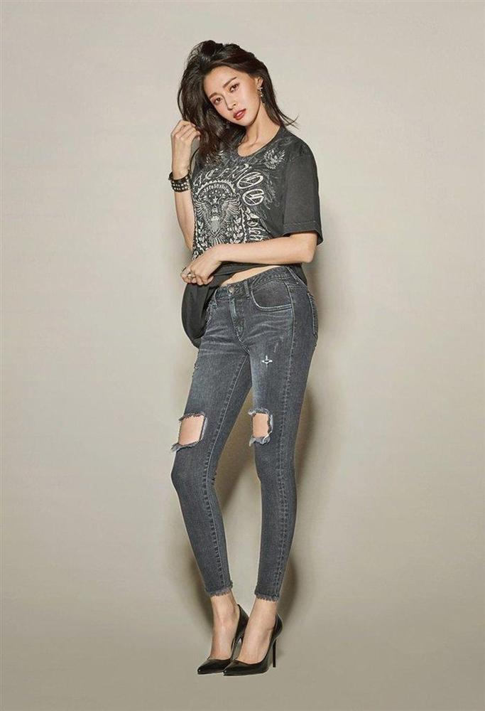 Nữ phụ Itaewon Class: Mặt mộc xuất sắc, thân hình nóng bỏng, từng hẹn hò Lee Jong Suk-11