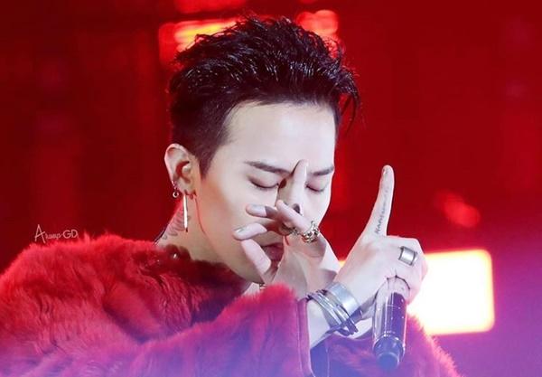 Hơn 10 năm hoạt động nghệ thuật, G-Dragon đã làm nên điều kỳ tích ở thị trường âm nhạc Kpop, tạo ra một đế chế mới cho nhóm nhạc Big Bang và cho chính bản thân trên đấu trường quốc tế.