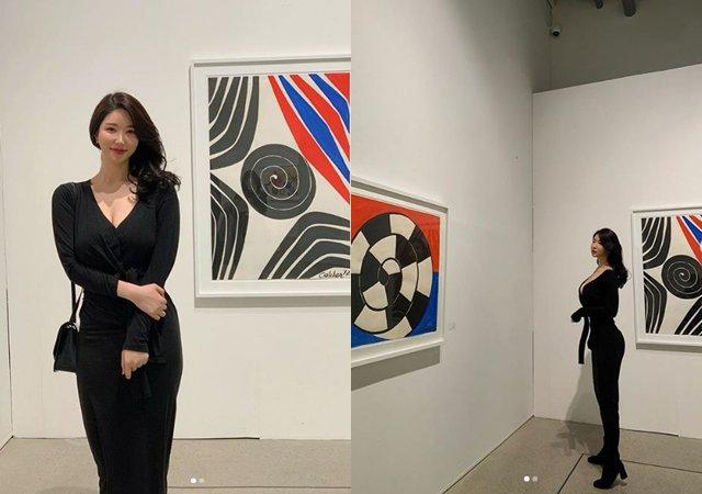 Cô gái khoe ngực đồ sộ đến nghẹt thở khi đi chơi bảo tàng, dân mạng lùng sục danh tính-1