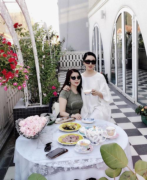 Không gian sống đầy hoa của Giáng My-9