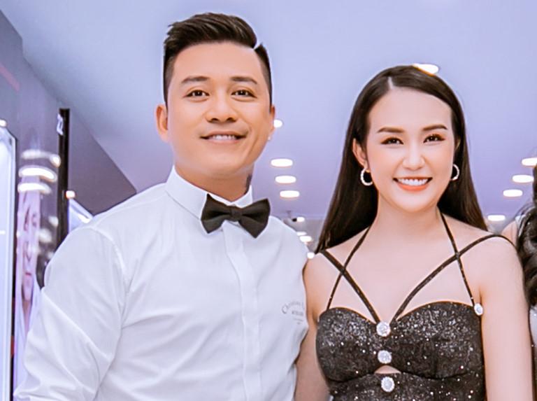 Vợ Tuấn Hưng bất ngờ đổi tóc mái bằng nhưng lại sai quá sai-6