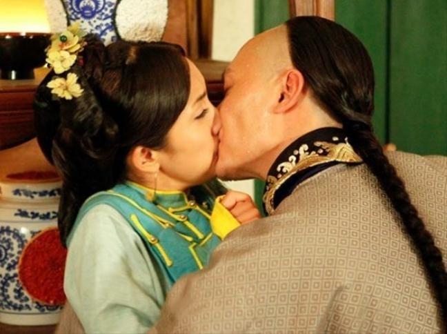 Chồng cũ Dương Mịch đứng đầu danh sách mỹ nam có cảnh hôn làm đau bạn diễn-5
