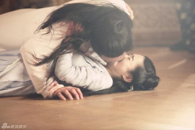 Chồng cũ Dương Mịch đứng đầu danh sách mỹ nam có cảnh hôn làm đau bạn diễn-12