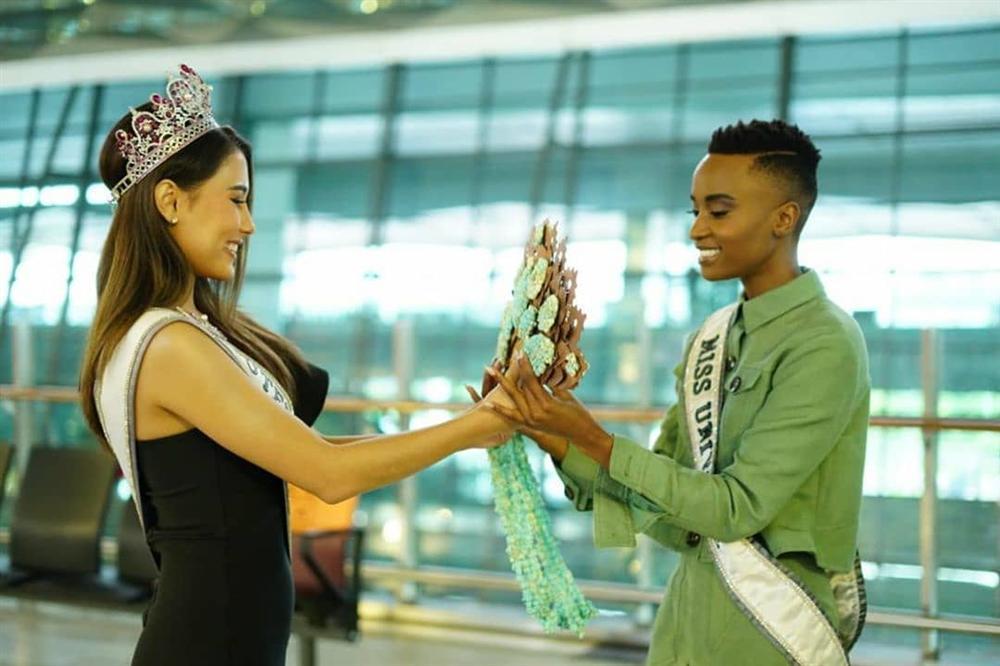 Hoa hậu Hoàn vũ da màu đến Indonesia, phong cách ăn mặc gây chú ý-2