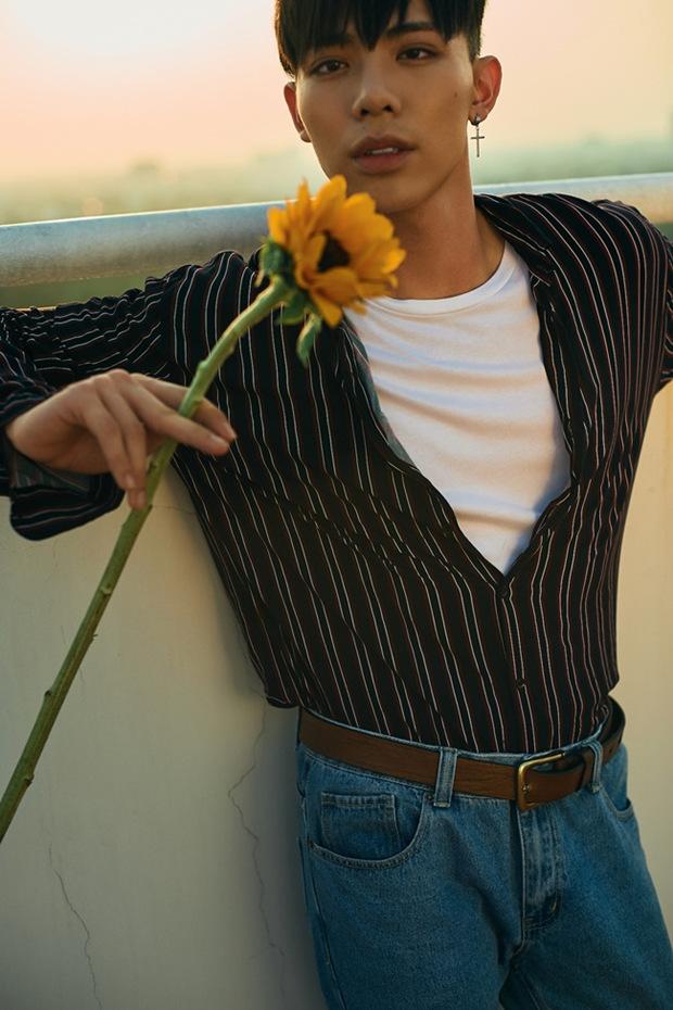 Erik: Từ ca sĩ tuột xích đến tiếng hát ra thế giới nhờ Ghen cô Vy-5