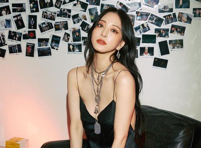 Vẻ nóng bỏng của nữ đại gia bất động sản mới trong showbiz-2