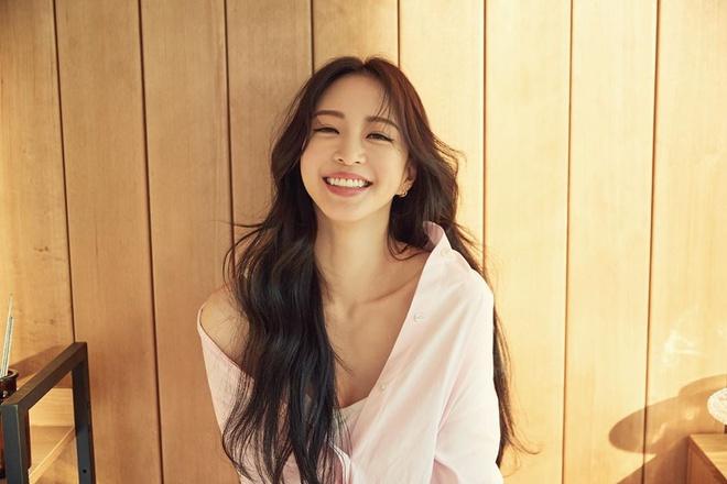 Vẻ nóng bỏng của nữ đại gia bất động sản mới trong showbiz-8