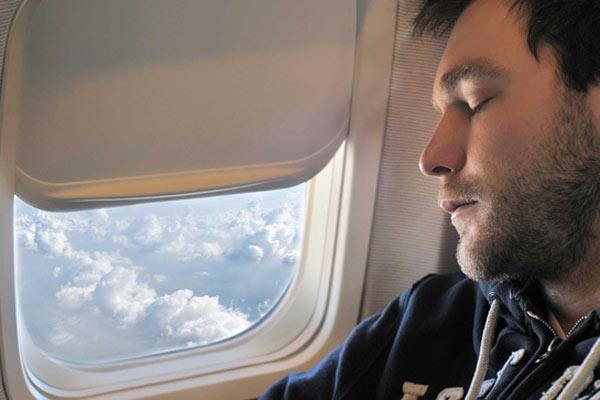 Vẻ đẹp mê hoặc suốt 4 mùa của Đường hầm tình yêu ở Ukraine-1