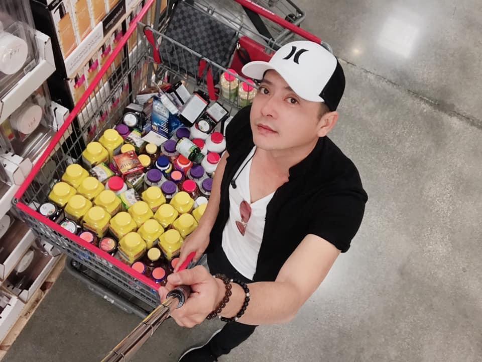 Khi nghệ thuật không còn màu mỡ, nhiều nam nghệ sĩ chọn bán hàng online để cuộc sống dễ thở hơn!-4