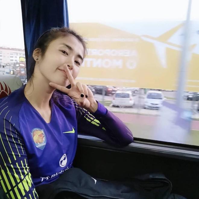 Nữ thủ môn cao 1,88m, có gương mặt đẹp như hoa hậu-8