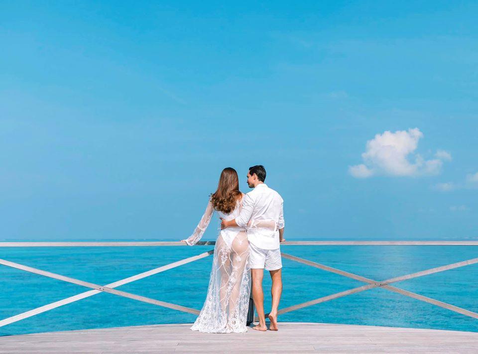 Hồ Ngọc Hà, Kim Lý và Subeo lên đồ ton-sur-ton chụp ảnh GIA ĐÌNH đẹp như tranh vẽ-5