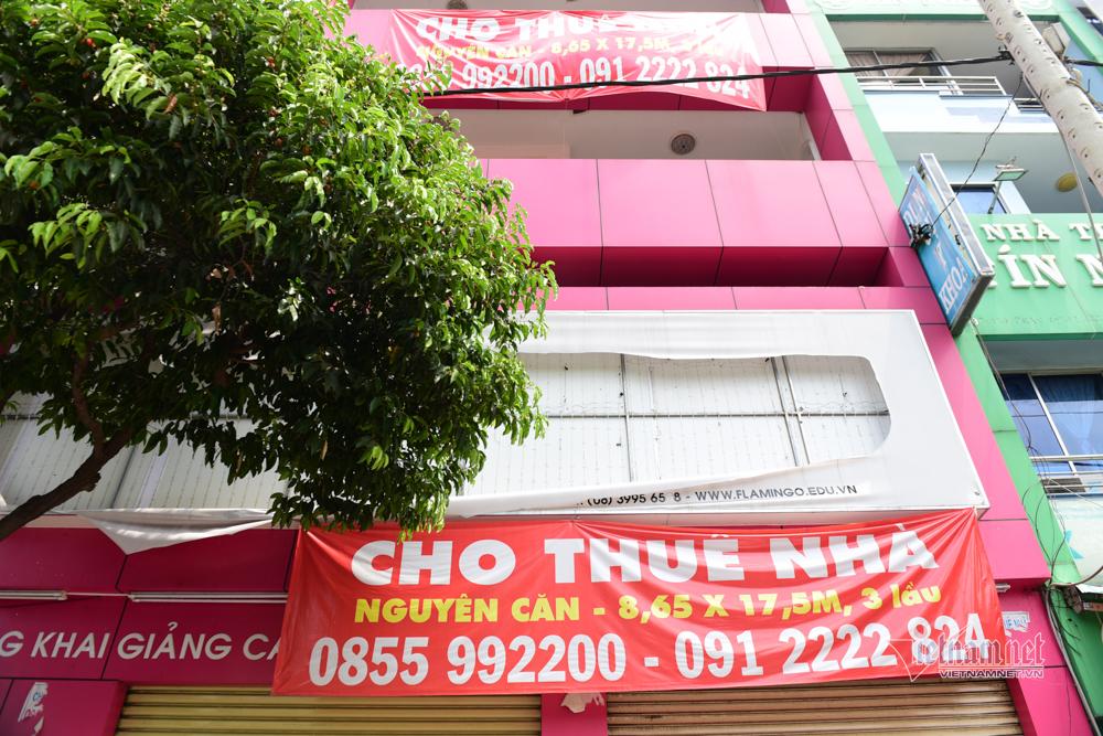 Cảnh lạ giữa phố lớn Sài Gòn, hàng quán đồng loạt đóng cửa-4