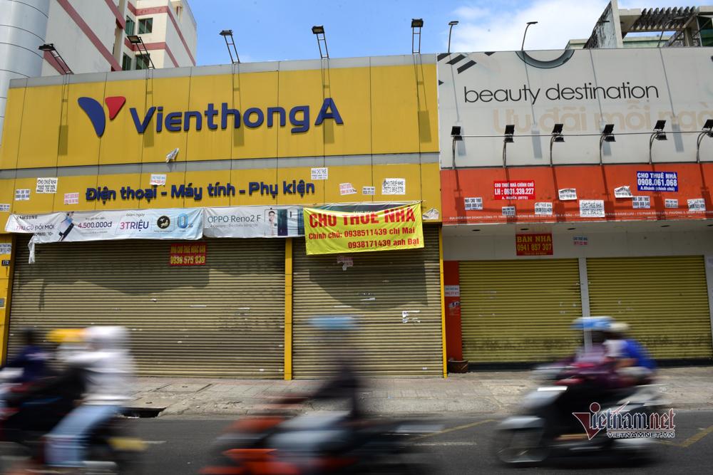 Cảnh lạ giữa phố lớn Sài Gòn, hàng quán đồng loạt đóng cửa-7
