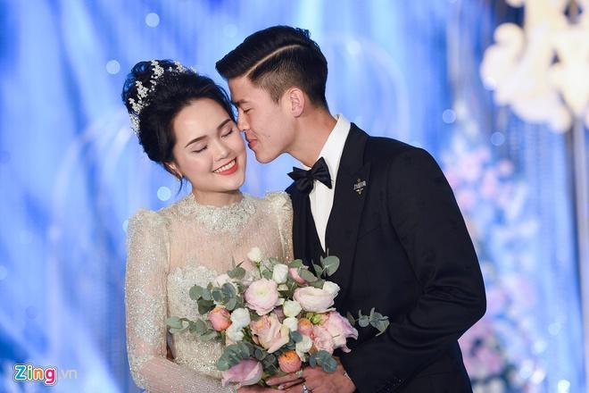 Quỳnh Anh, Thủy Tiên và những nàng WAGs nổi tiếng giàu có-1