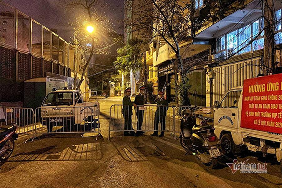 Đã có bao nhiêu người tiếp xúc với nữ bệnh nhân nhiễm virus corona tại Hà Nội?-1