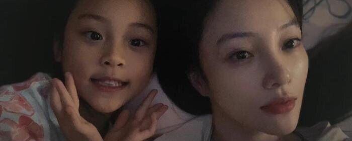 Cằm nhọn hoắt như sắp rơi khỏi mặt, Lý Tiểu Lộ bị nghi dao kéo không biết điểm dừng-5