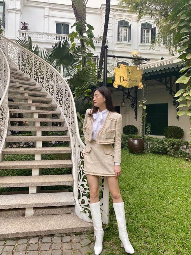 Cùng thuộc lứa 2k, Linh Ka đã có đầy túi hiệu, Tiểu Vy - Lương Thùy Linh chỉ dùng hàng bình dân-21