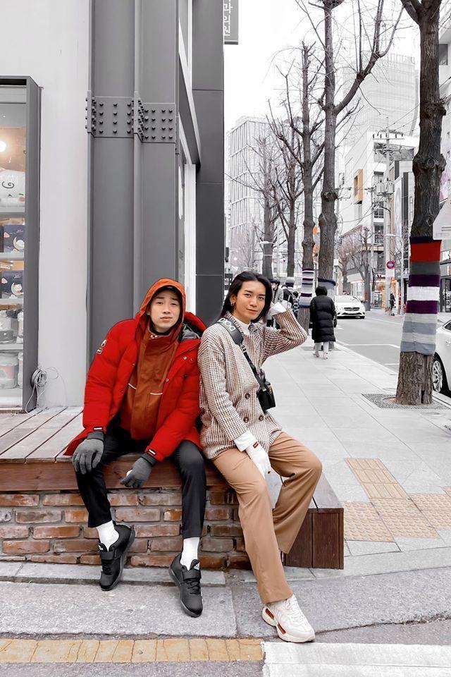 Nghệ sĩ Việt nào trở về từ điểm nóng của dịch Covid-19?-5