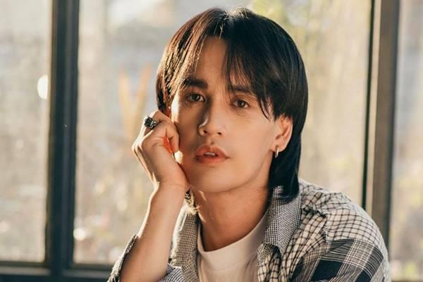 Trung Quân hát Tự tâm phiên bản chống dịch-1