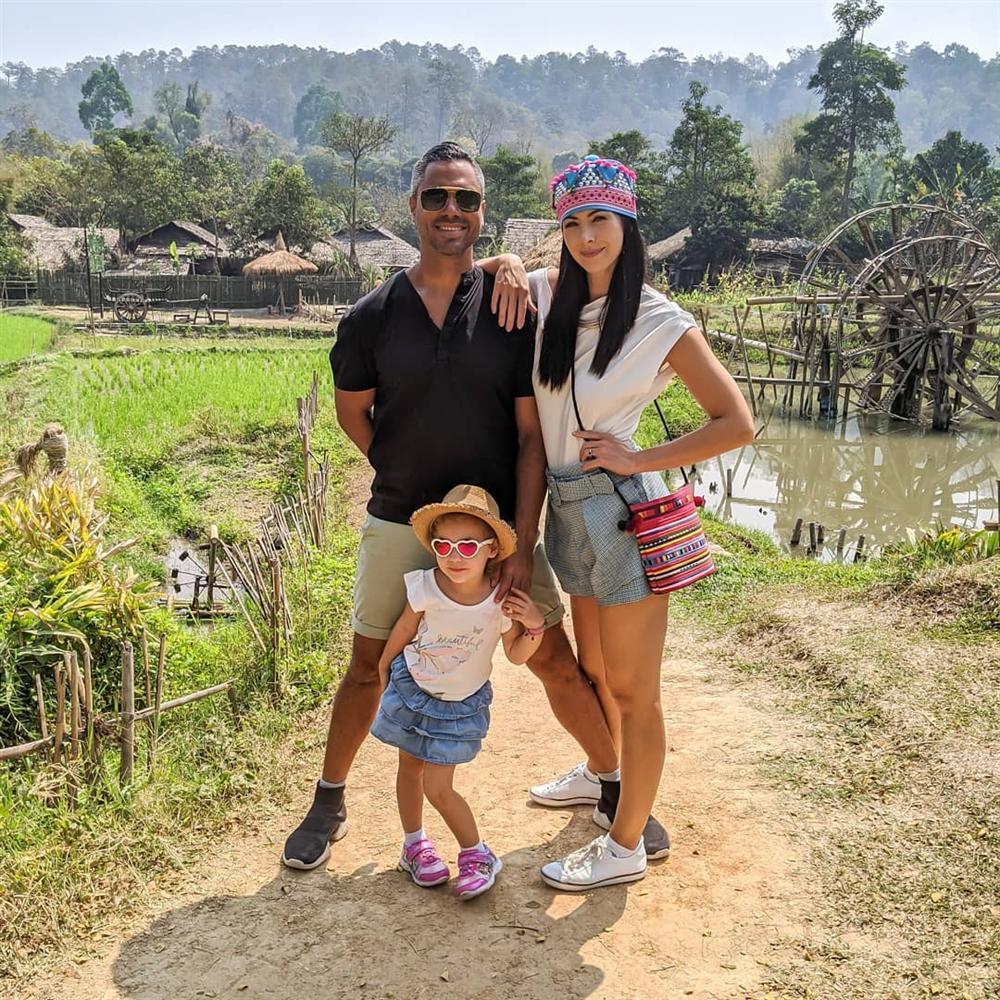 Bản tin Hoa hậu Hoàn vũ 7/3: Hoàng Thùy bị đàn em Tiểu Vy kèn cựa không khoan nhượng-3