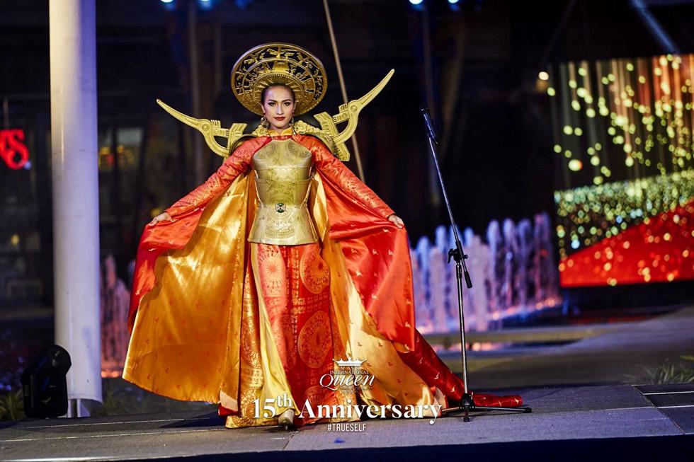 21 thí sinh trình diễn quốc phục, Hoài Sa trượt giải phụ đầu tiên-4