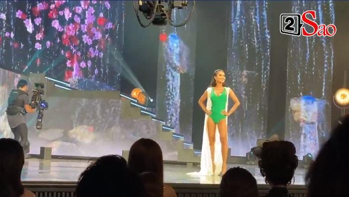 Hoài Sa và top 12 trình diễn bikini bốc lửa-3