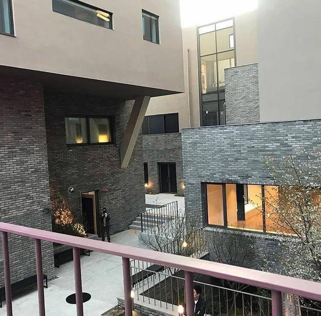 Những ai là đại gia bất động sản ở showbiz?-14