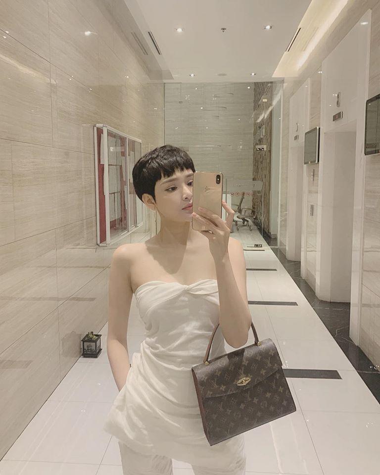 Sở hữu nhan sắc đẹp như búp bê, Hiền Hồ còn là tay chơi hàng hiệu ngầm của Vbiz-4