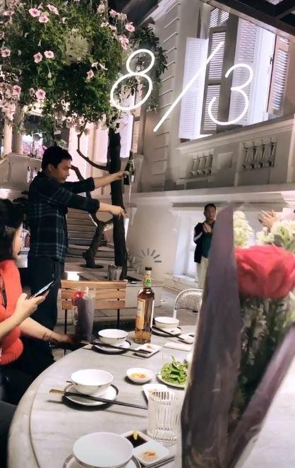 Hòa Minzy và các sao nữ khoe quà ngày 8/3-5