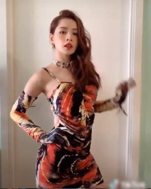 Thánh mix đồ cao tay gọi tên Chi Pu: Từ 1 item mà có 2 màn lên đồ xuất sắc-5