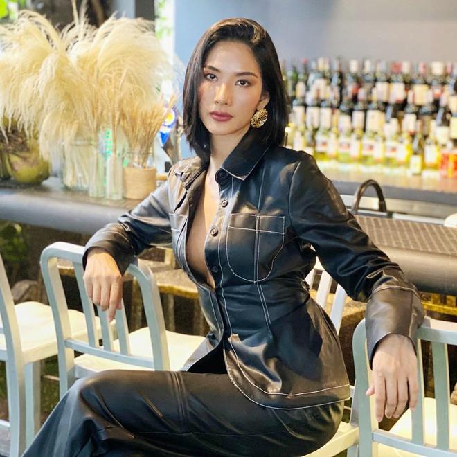 Từ khi trở thành á hậu, Hoàng Thùy chuộng mặc váy hở ngực gợi cảm-10