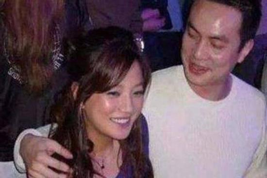 Trước Huỳnh Hữu Long, Triệu Vy từng có mối tình sâu đậm với thiếu gia này nhưng bị bạn thân 'nẫng tay trên' cướp mất?