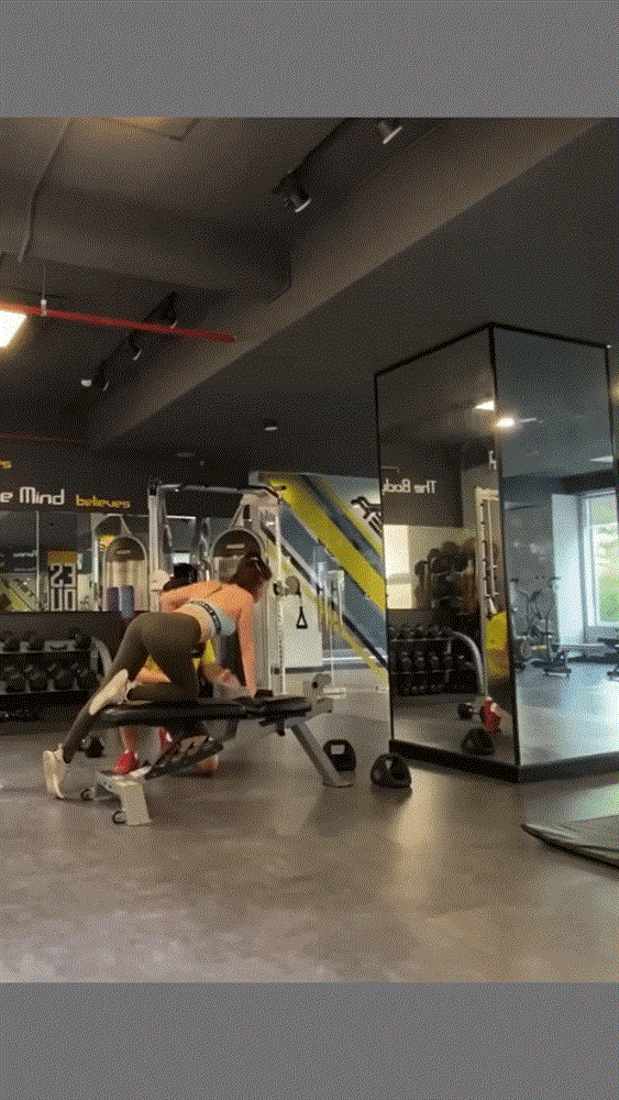 Ngược đời như Tóc Tiên, lấy chồng xong mới lao vào tập gym để cải thiện vóc dáng-1