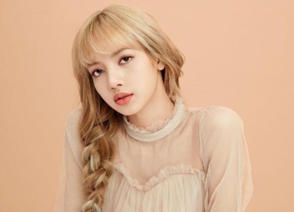 Lisa (Black Pink) nói về quãng thời gian thực tập khó khăn tại Hàn Quốc-2