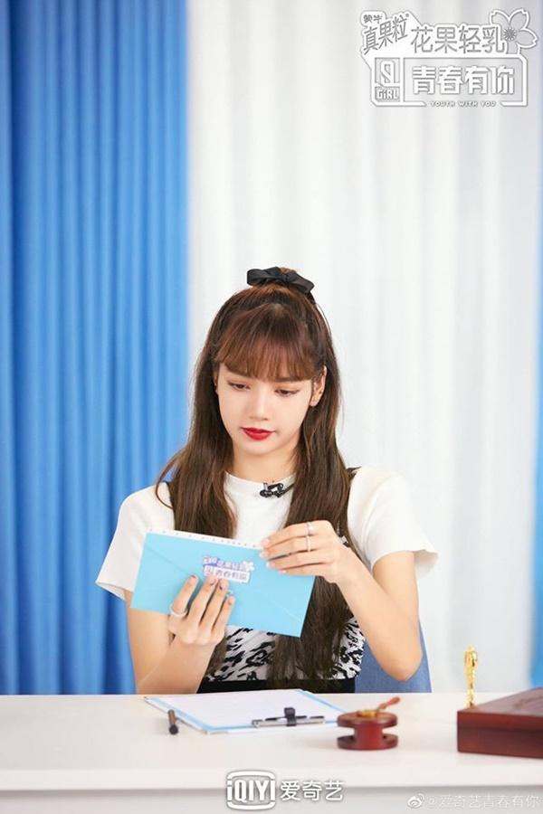 Lisa (Black Pink) nói về quãng thời gian thực tập khó khăn tại Hàn Quốc-4