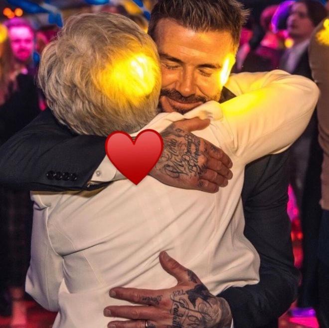 David Beckham ôm hôn Victoria-4