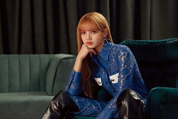 Phản ứng của thực tập sinh khi gặp Lisa ngoài đời-1