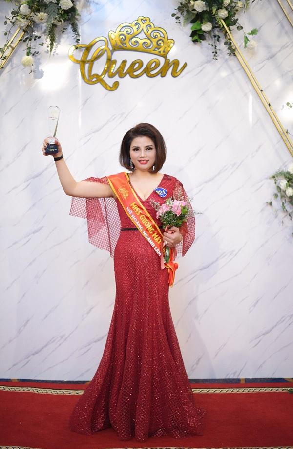 Doanh nhân Phạm Hương - Nữ hoàng có gương mặt khả ái trong cuộc thi Queen Beaut-3