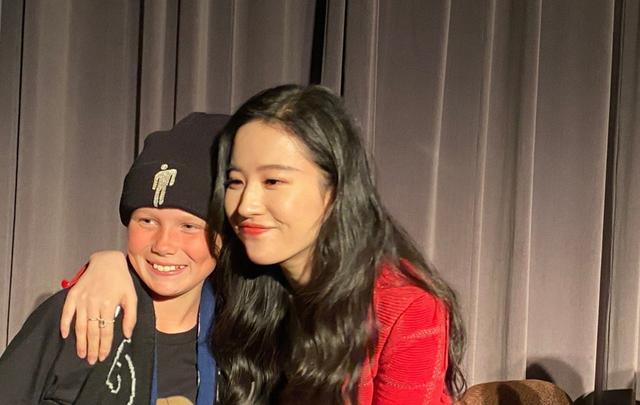 Ảnh chưa chỉnh sửa của Lưu Diệc Phi được khen đẹp xuất sắc-3