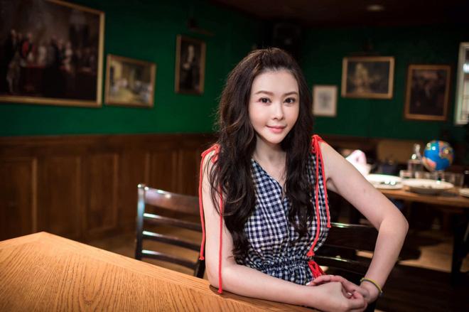 Biểu tượng gợi cảm Đài Loan lấy tài xế Uber kém 15 tuổi: Bị ám ảnh vì cưới chồng trẻ-7