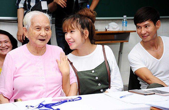 Mắc bệnh tuổi già, mẹ ruột Lý Hải quên mất tên con trai: Hình như cậu cùng dòng họ tôi-6