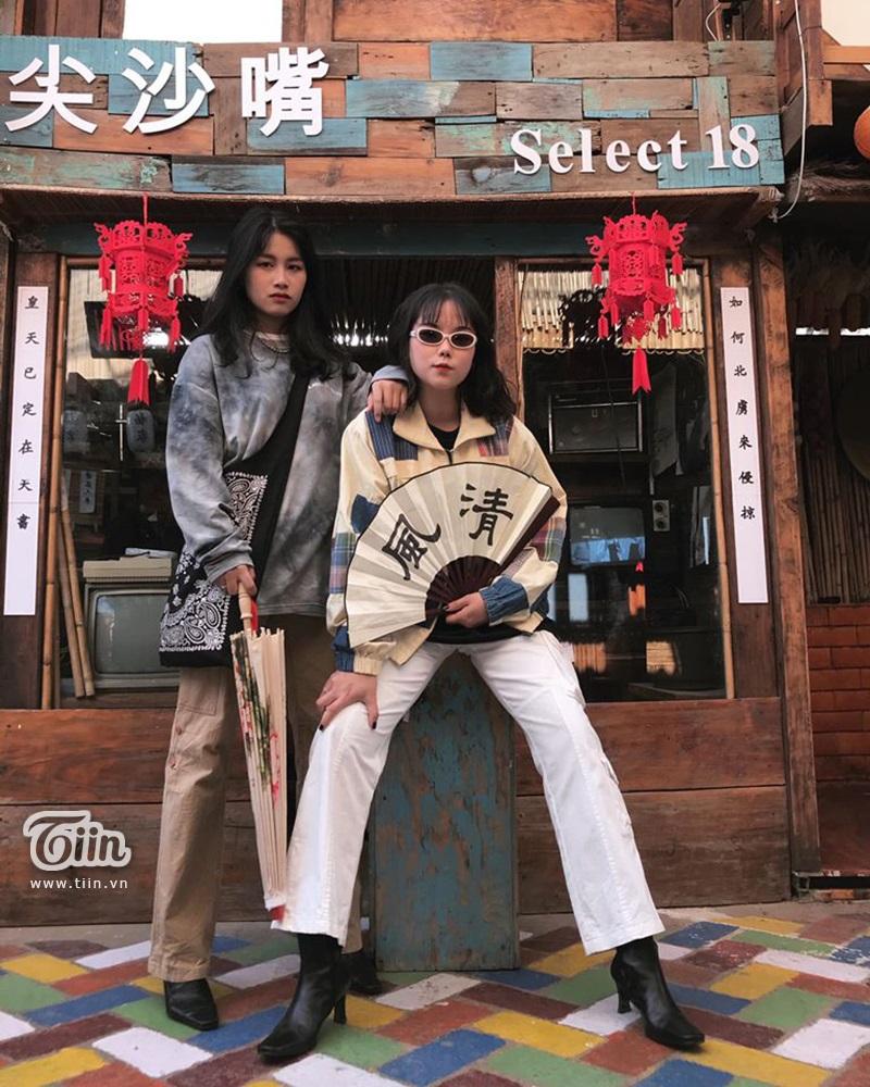 Cặp LGBT nữ nên duyên nhờ like dạo, gu thời trang chất lừ đang khiến dân mạng xôn xao-3