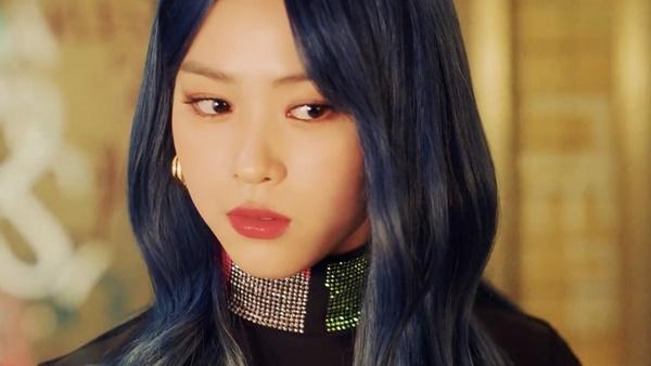 Tân binh khủng long nhà JYP cá tính trong sản phẩm trở lại-7