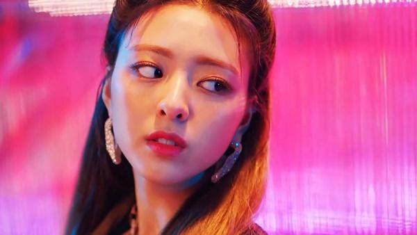 Tân binh khủng long nhà JYP cá tính trong sản phẩm trở lại-9