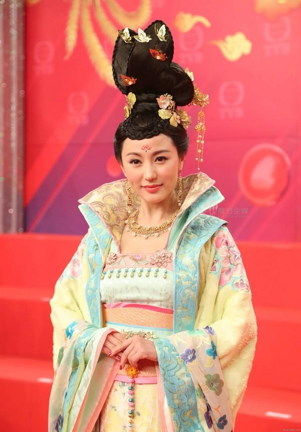 Điểm mặt 5 nữ chính bị ghét vì liên tục thoát chết một cách phi lý trong hậu cung-6