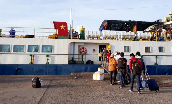 Bệnh nhân số 34 đi nhiều nơi, gặp nhiều người trong suốt 13 ngày trước khi phát hiện dương tính Covid-19-3