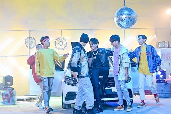 NÓNG: Jack trở lại lợi hại hơn xưa - diện đồ chất chơi lại còn tự tin khoe vũ đạo-2