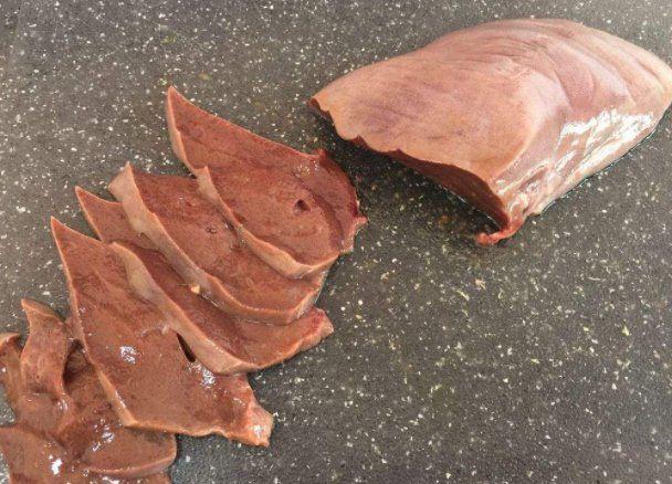 Những phần bẩn nhất của lợn, chứa đầy vi khuẩn nhưng nhiều người vẫn thích ăn-2