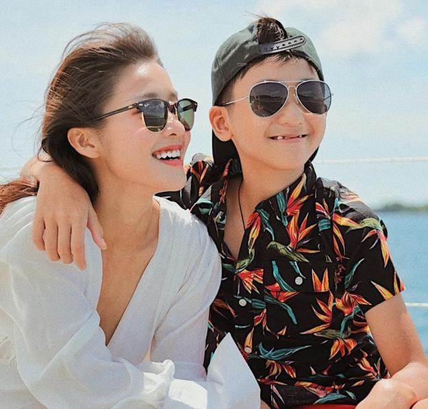 Em trai của các hot girl có ngoại hình nổi bật không kém chị-5